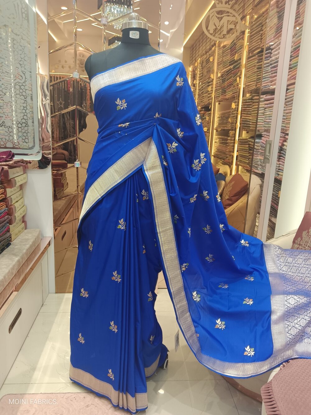 Moini Fabrics - Banarasi Pure Katan Khaddi Saree. (Kadwa).