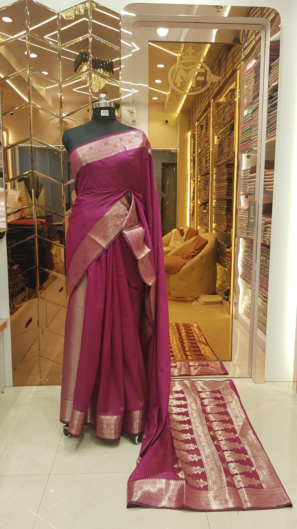 MOINI FABRICS - Banarasi Katan Zari Aachal Border Saree.