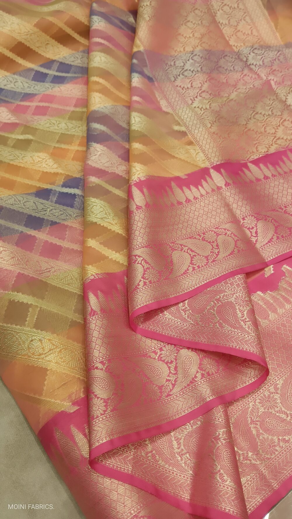 MOINI FABRICS - Banarasi Organza Rangkat Aada Saree. - Image 3