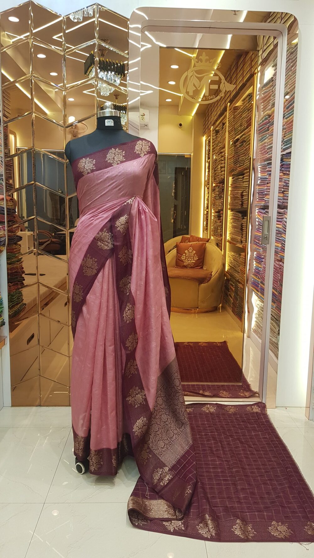 MOINI FABRICS - Banarasi Dupion Contrast Border Saree.
