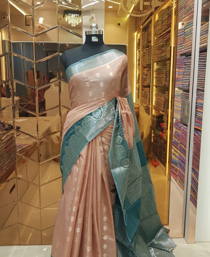 MOINI FABRICS - Banarasi Raw Silk Buti Saree.