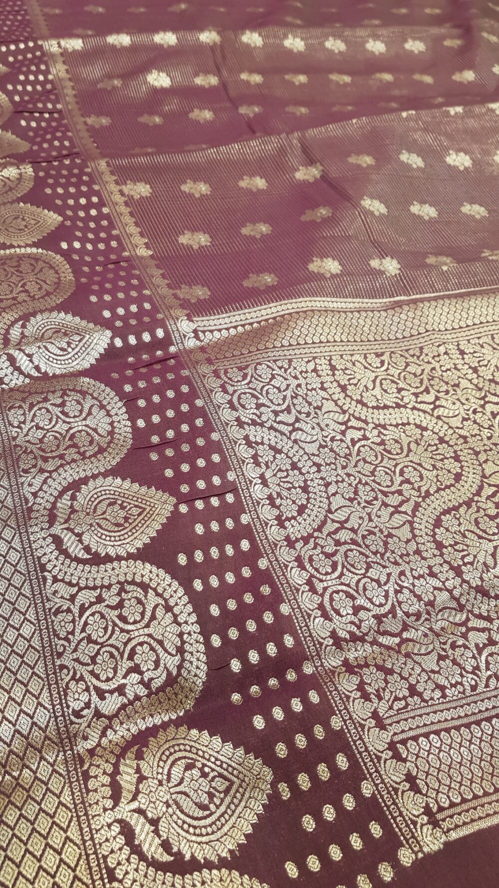 MOINI FABRICS - Banarasi Raw Silk Buti Saree. - Image 4