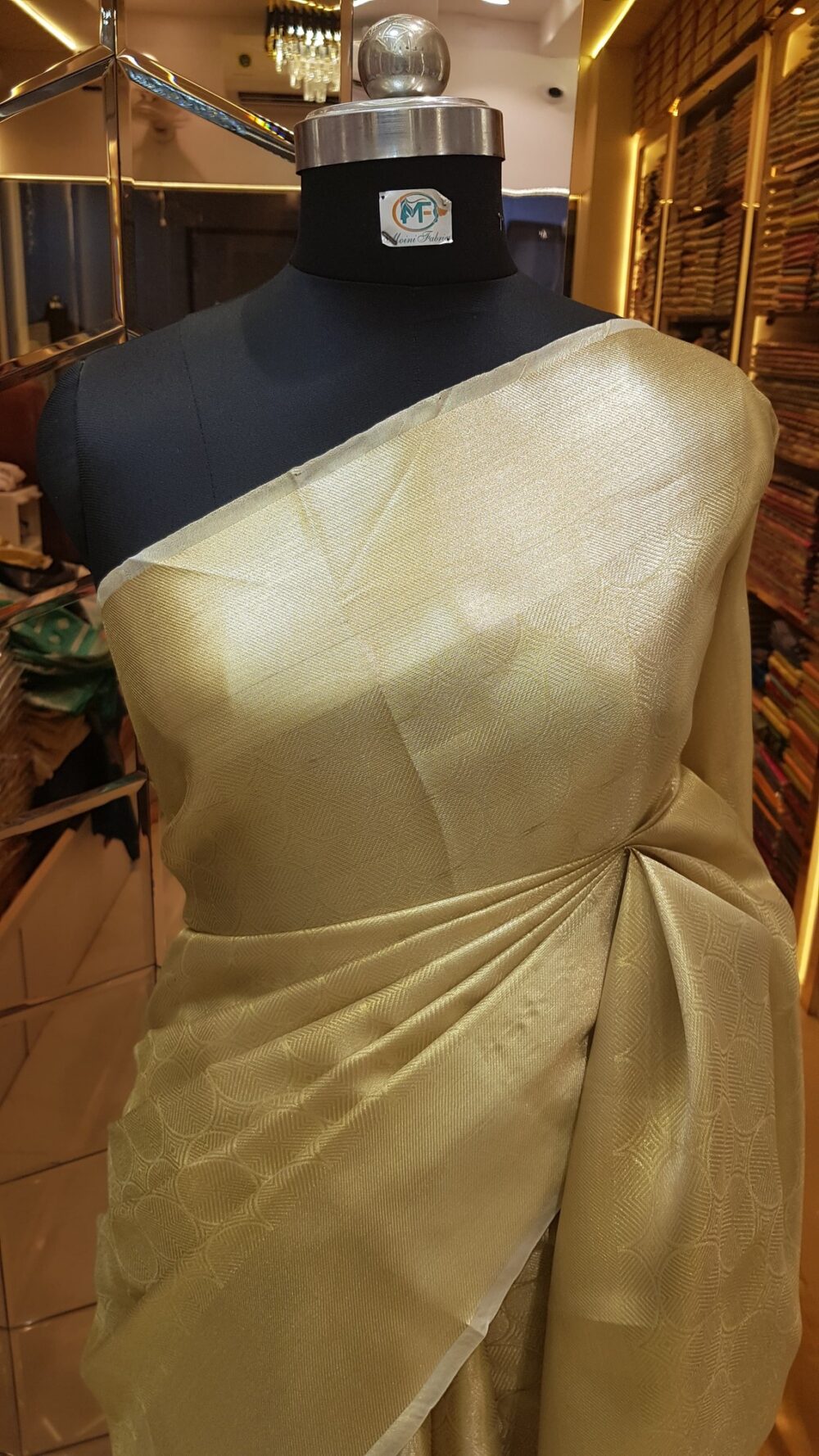 MOINI FABRICS - Banarasi Tissue Tanchoi Saree. - Image 2