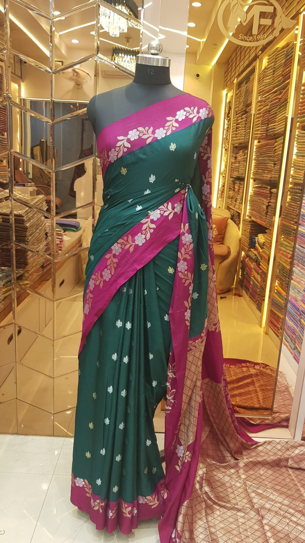 MOINI FABRICS - Banarasi Dupion Contrast Border Saree.