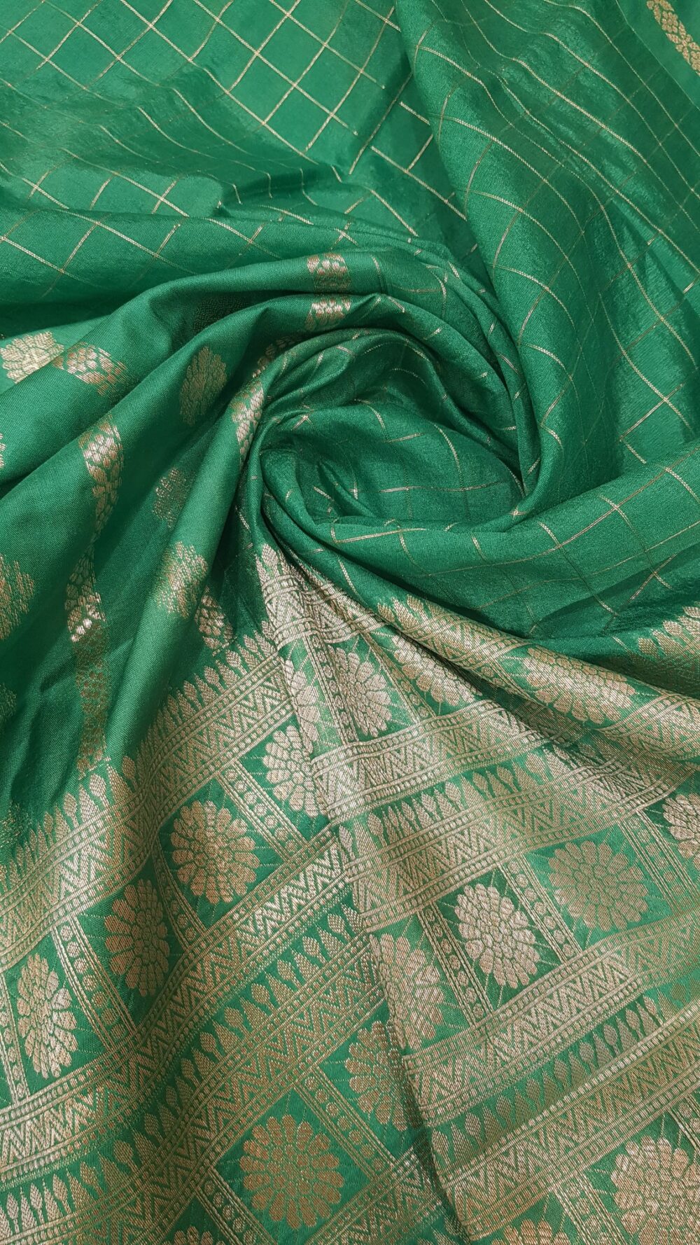 MOINI FABRICS - Banarasi Viscos Check Saree. - Image 3